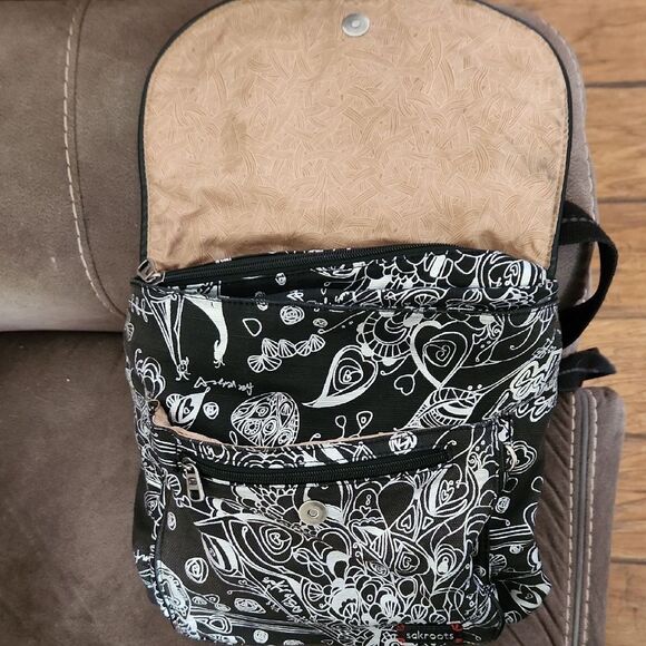 Sakroots Black and White Floral Bag - Picture 7 of 8